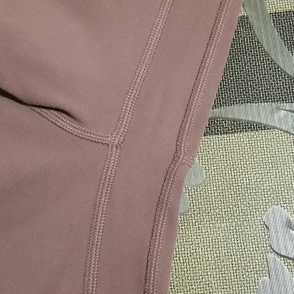 Lululemon Align Pant II 7/8 - Picture 3 of 8